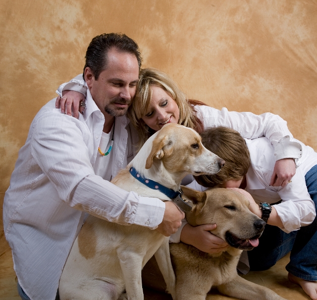 family_portraits_candid_studio_pets_6.jpg