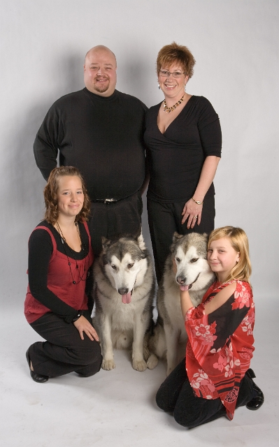 family_portraits_candid_studio_pets_7.jpg