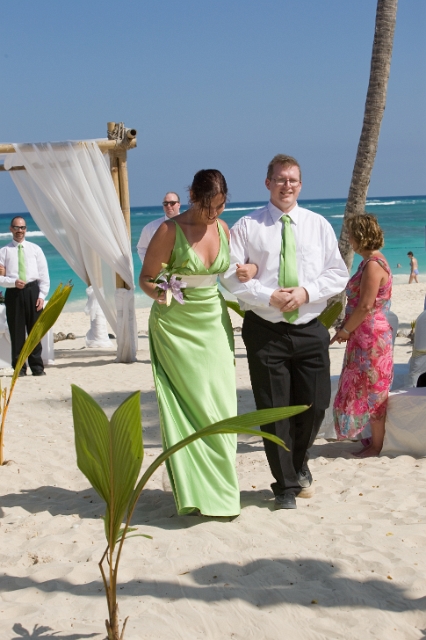 dominican_republic_ceremony_gettingready_candid_philandrenae_64.jpg