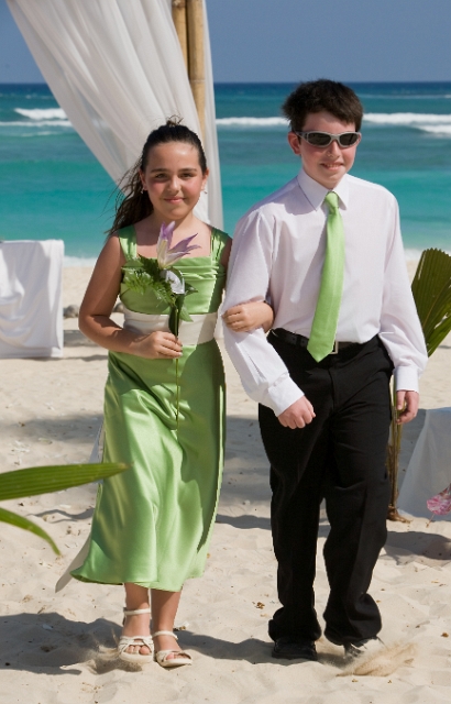dominican_republic_ceremony_gettingready_candid_philandrenae_73.jpg