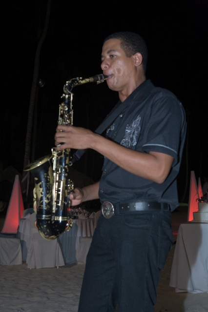 dominican_republic_wedding_reception_candid_philandrenae_17.jpg